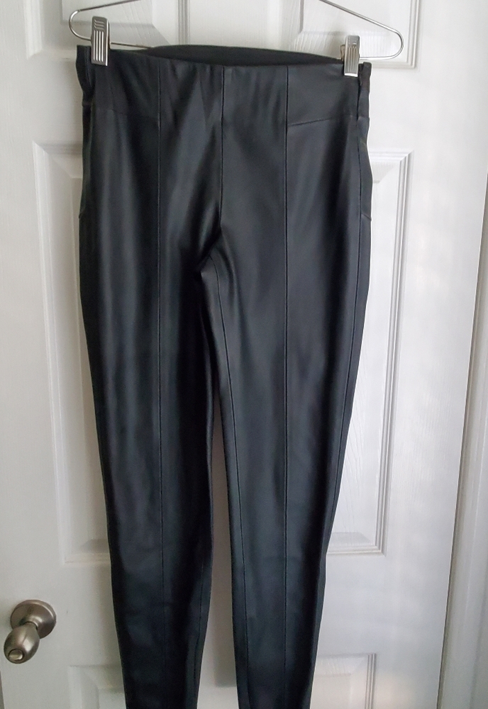 ZARA! 🖤 faux leather skinny pants size S